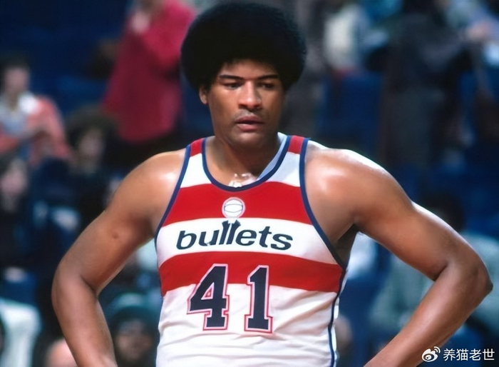 bob半岛体育app下载-NBA历史上一共有38位球员拿下过MVP?最具含金量的10个该怎么排?|张伯伦|尼古拉-约基奇|篮板|联盟|赛季_新浪体育_新浪新闻